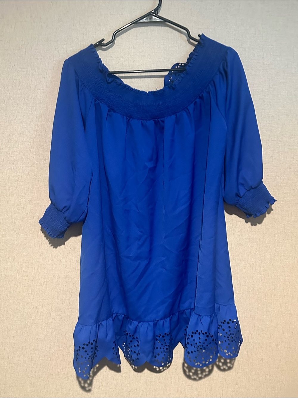 Unbranded XL Women’s Off-Shoulder Eyelet Hem Royal Blue Tunic Top
